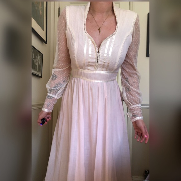 SOLD | 70s Vintage Gunne Sax Pink Prairie Dress - Picture 3 of 14